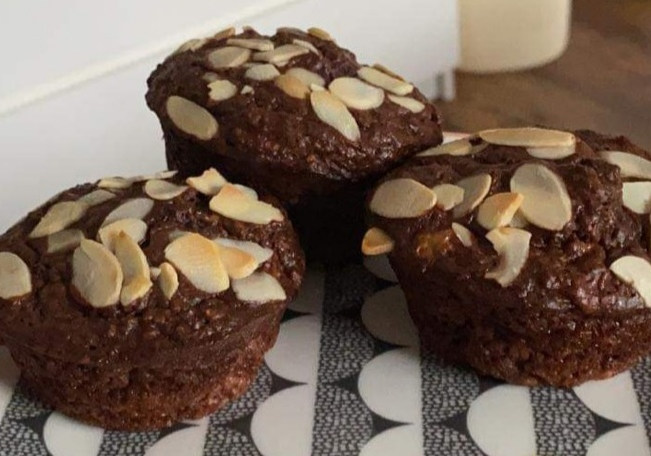 Muffinki czekoladowe z migdałami